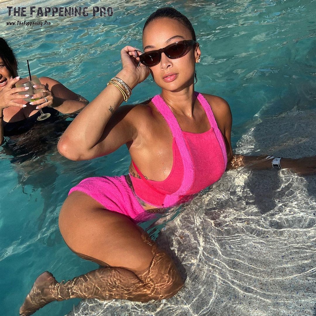 Join Draya Michele as she stuns the internet with her latest bikini photos, showcasing her jaw-dropping figure that has left fans in awe. With her curves on display in a vibrant bikini, Draya has captured the attention of millions on social media. Don't miss out on the excitement as she flaunts her assets and sets the trend for summer style.