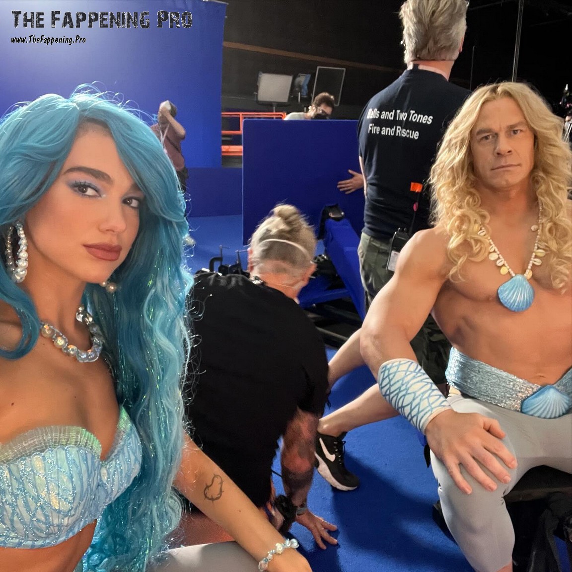 Get ready for an inside look at Dua Lipa's sizzling new music video, "Dance The Night"! The British singer wowed fans with her transformation into a sexy Barbie mermaid on set, showcasing her stunning figure in a revealing bra. With behind-the-scenes footage giving a glimpse of the action, anticipation is high for what promises to be a scintillating and seductive visual feast from the talented star. Stay tuned for more updates on the upcoming release!